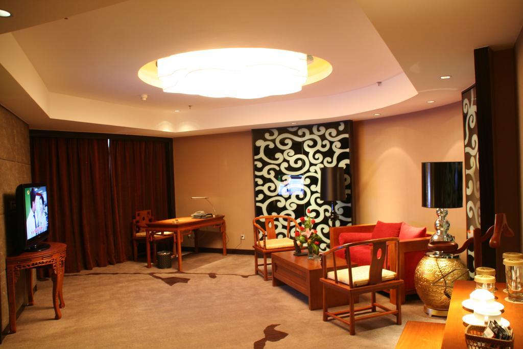 Green Land Hotel Kunming Zimmer foto